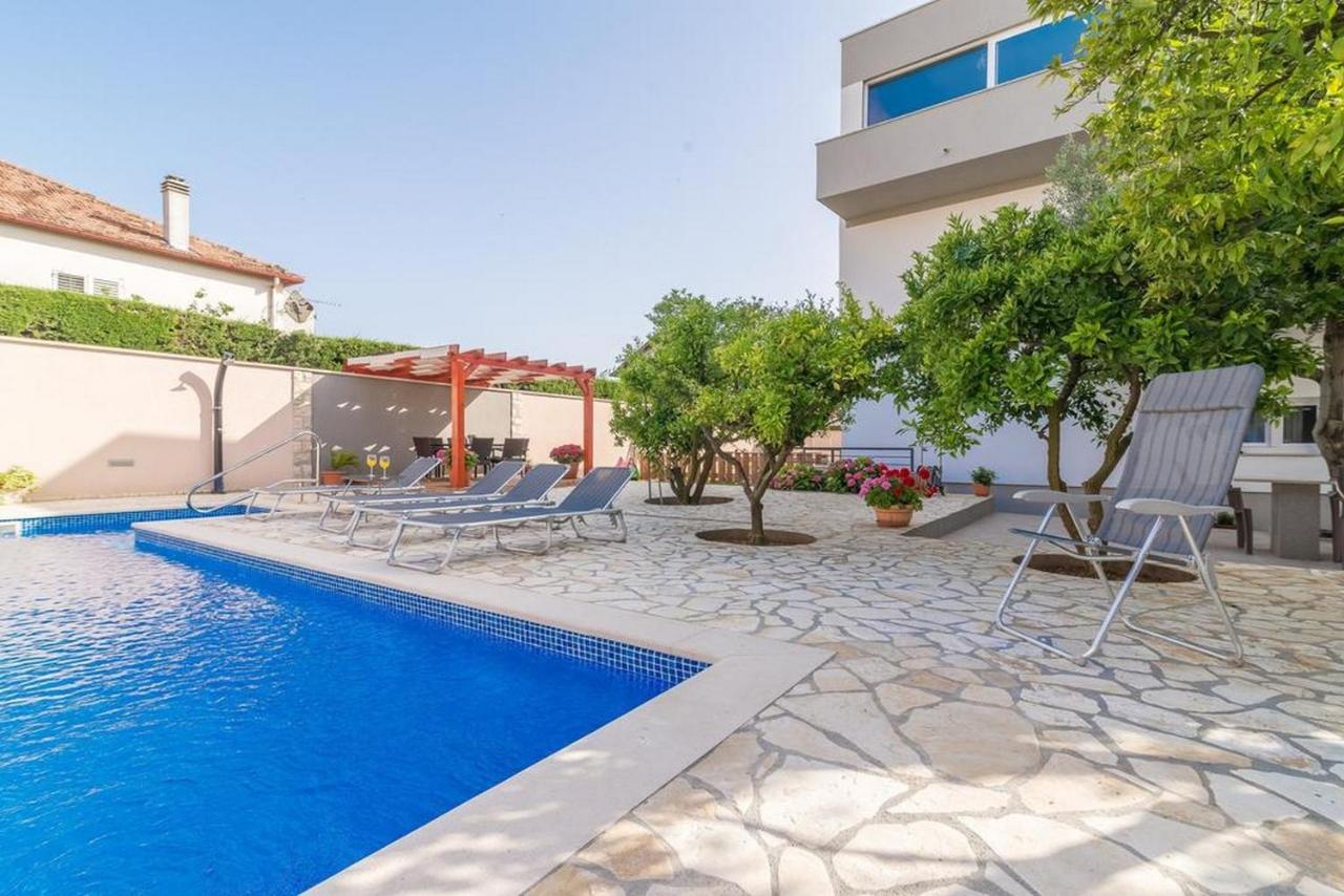 Apartment Villa Odesa with private pool Zara Esterno foto