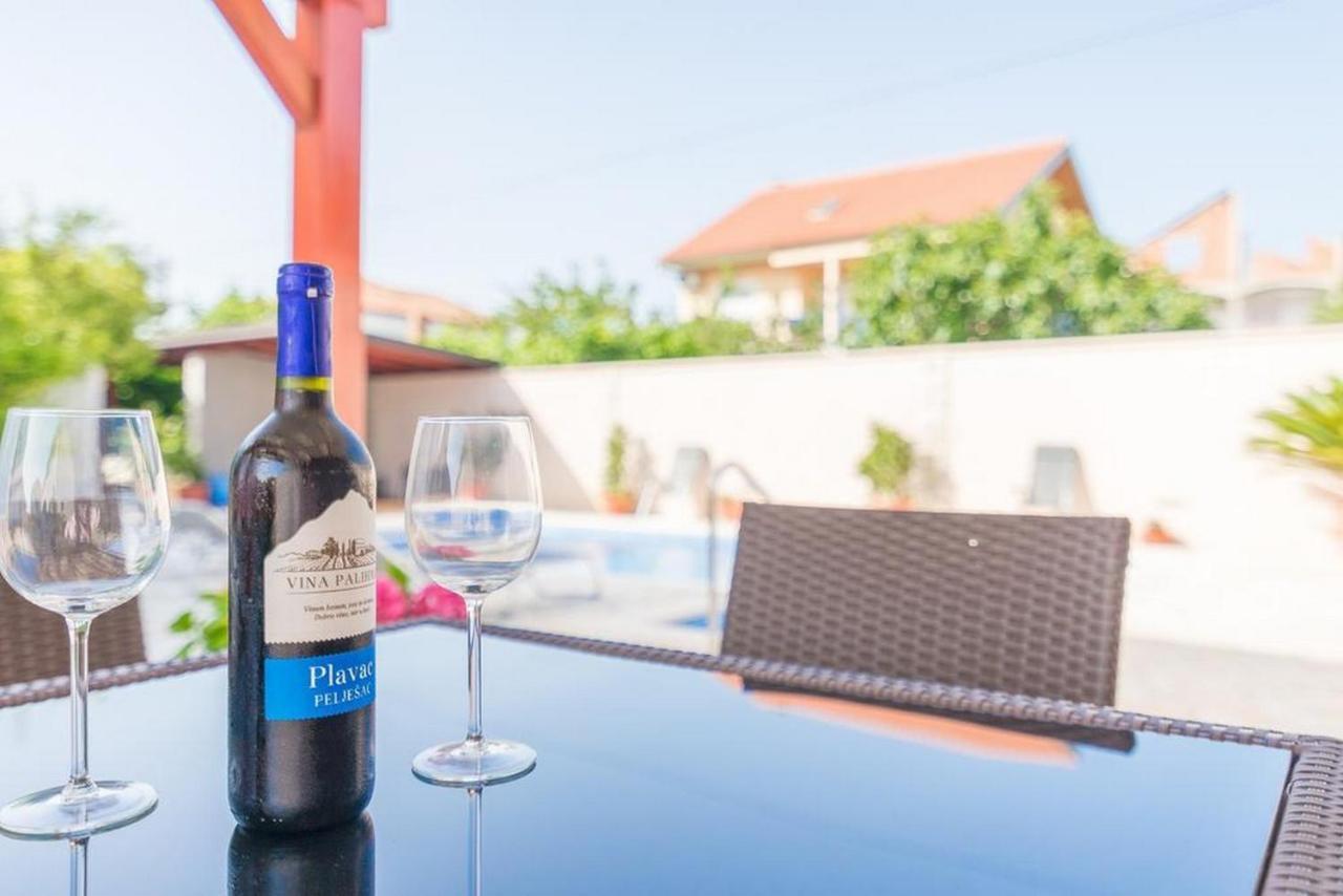 Apartment Villa Odesa with private pool Zara Esterno foto