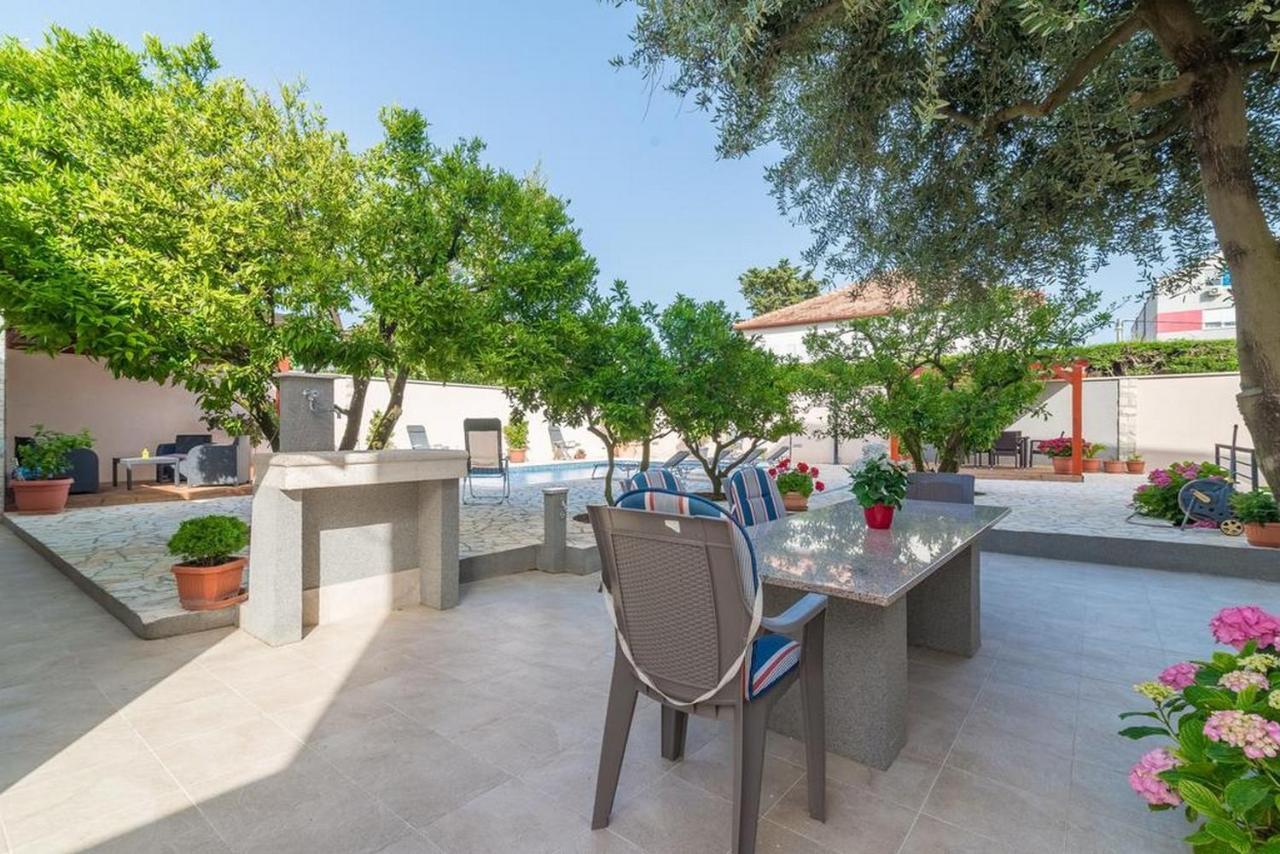 Apartment Villa Odesa with private pool Zara Esterno foto