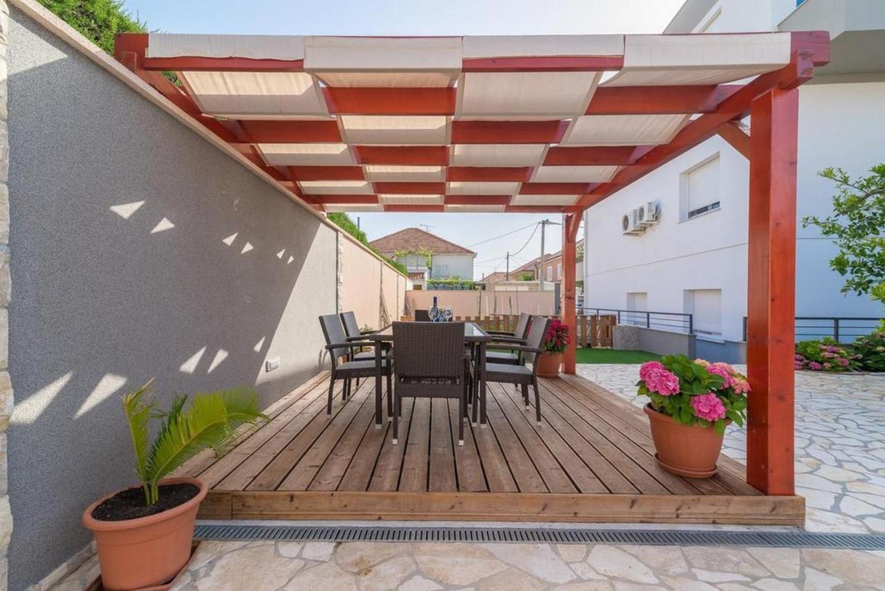 Apartment Villa Odesa with private pool Zara Esterno foto