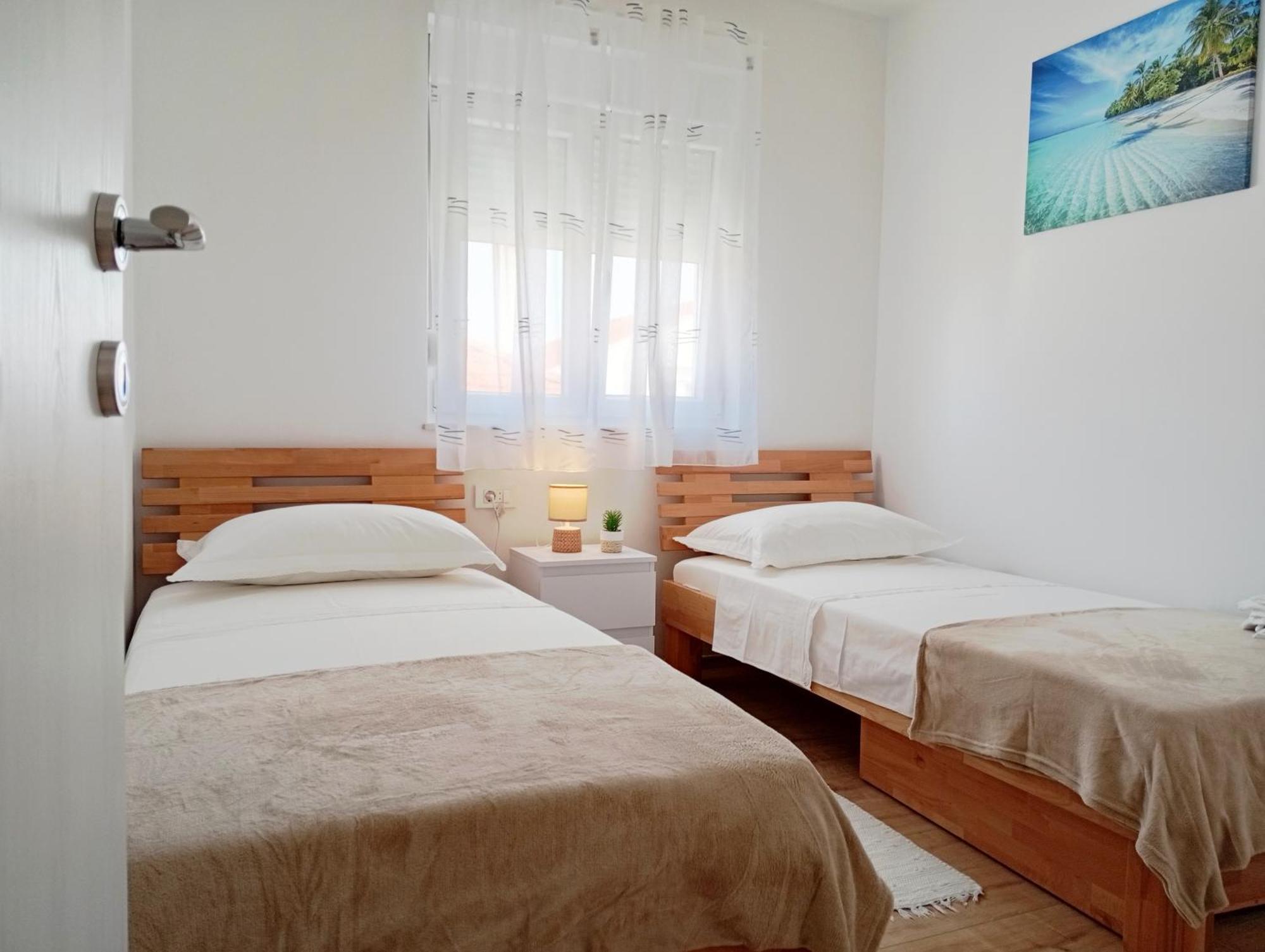 Apartment Villa Odesa with private pool Zara Esterno foto
