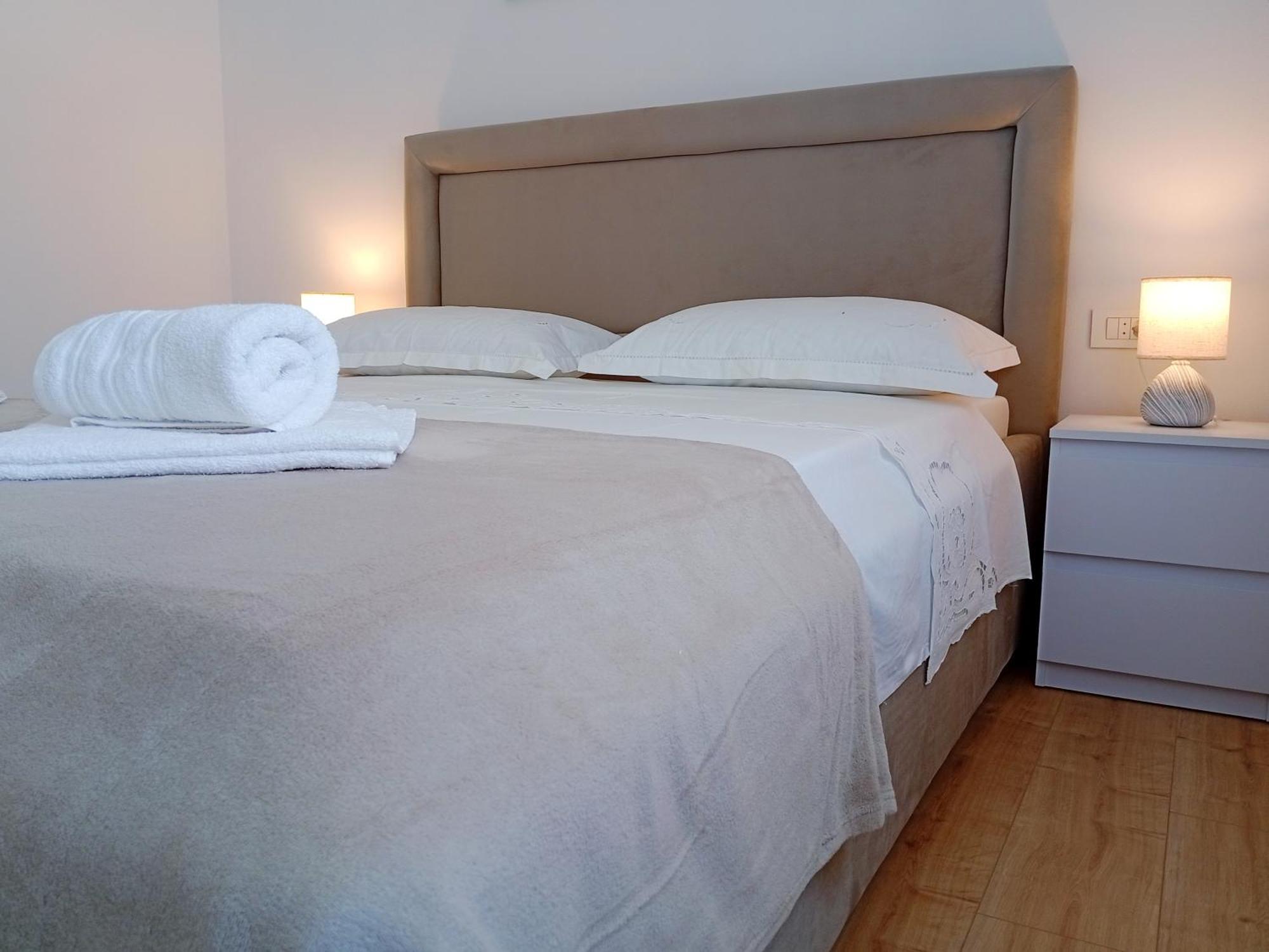 Apartment Villa Odesa with private pool Zara Esterno foto