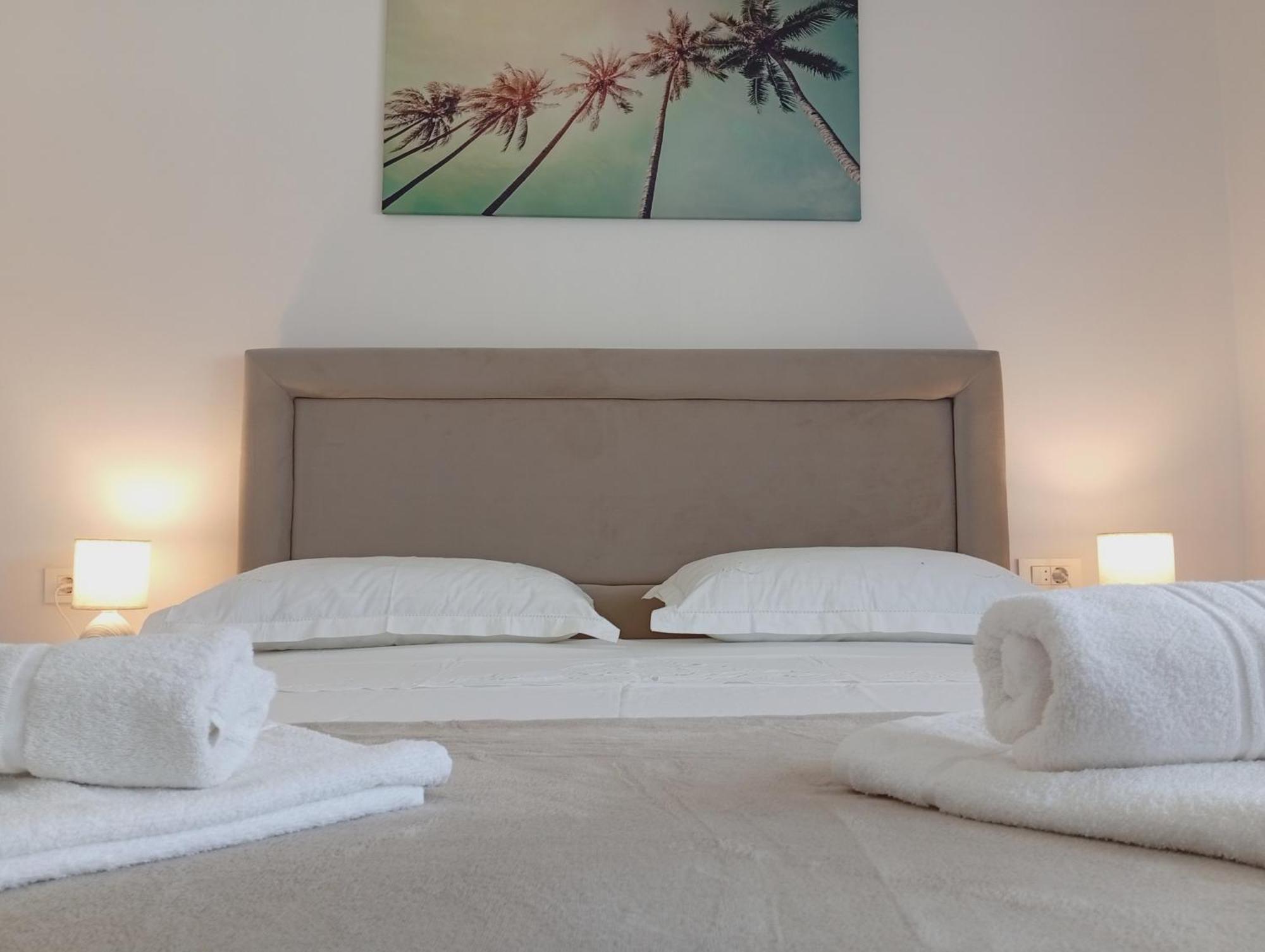 Apartment Villa Odesa with private pool Zara Esterno foto